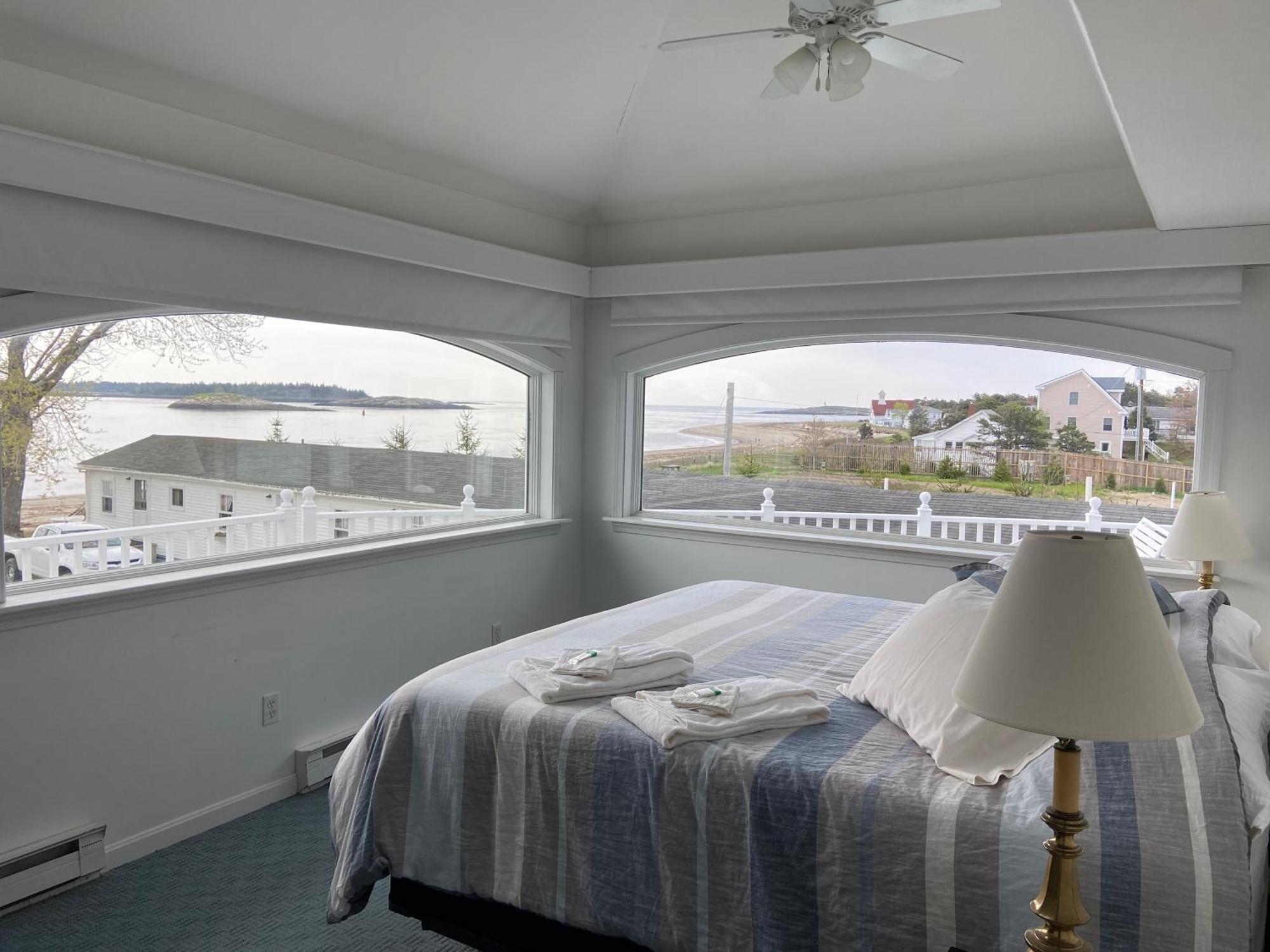 Spinneys Guesthouse & Beach Cottages Phippsburg Exteriör bild